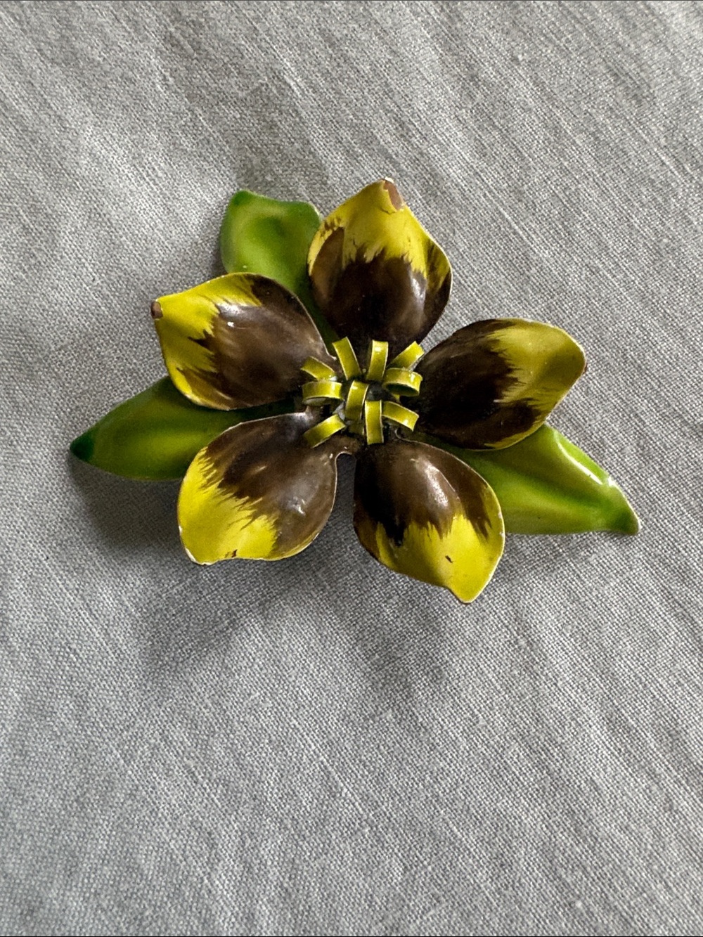 Vintage Enamel Flower Brooch Pin